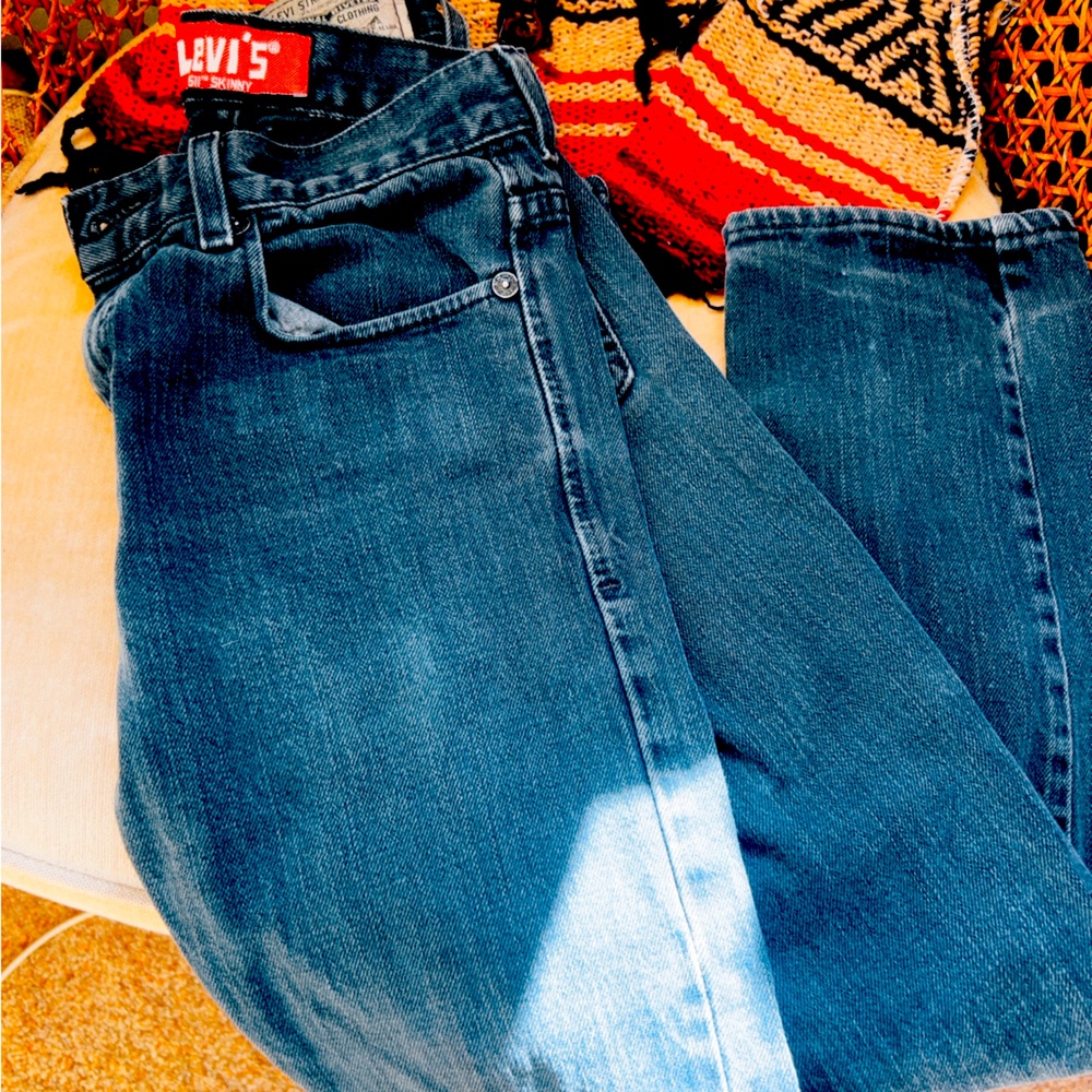 Levi’s Boys 511 Skinny/Low jean. Size 14 (27x27)